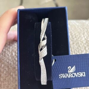 Swarovski "Graceful" Bangle Bracelet 5252904